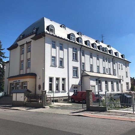 Grandhotel Novy Bor Nový Bor Exterior foto