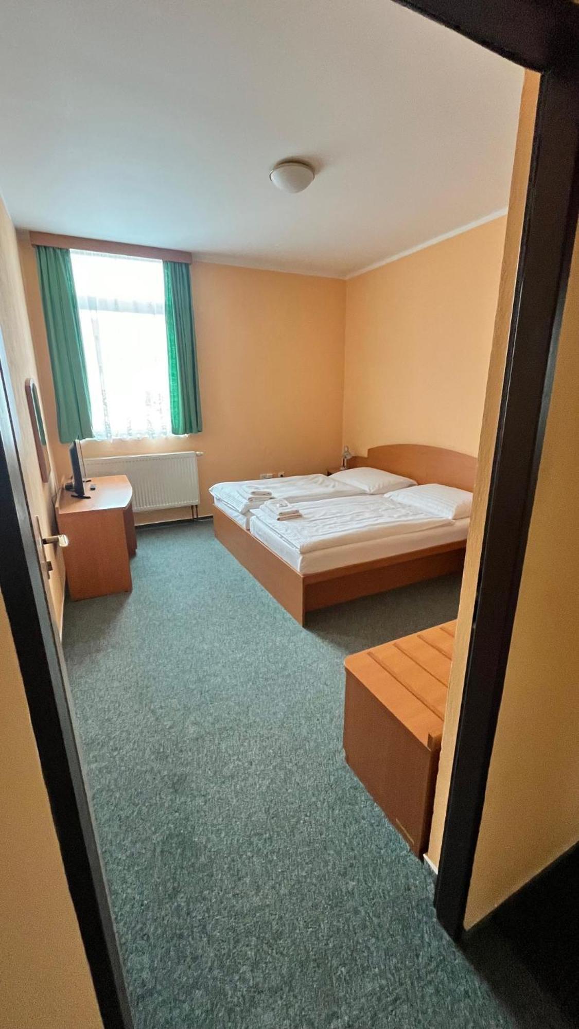 Grandhotel Novy Bor Nový Bor Exterior foto