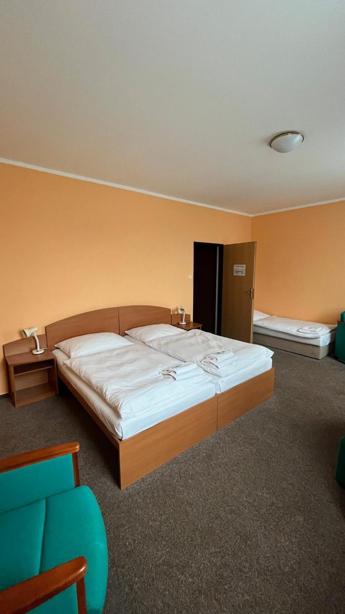 Grandhotel Novy Bor Nový Bor Exterior foto