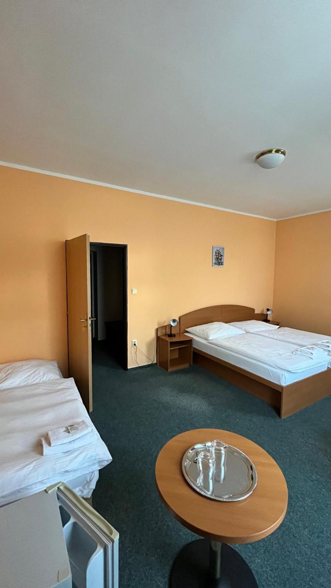 Grandhotel Novy Bor Nový Bor Exterior foto