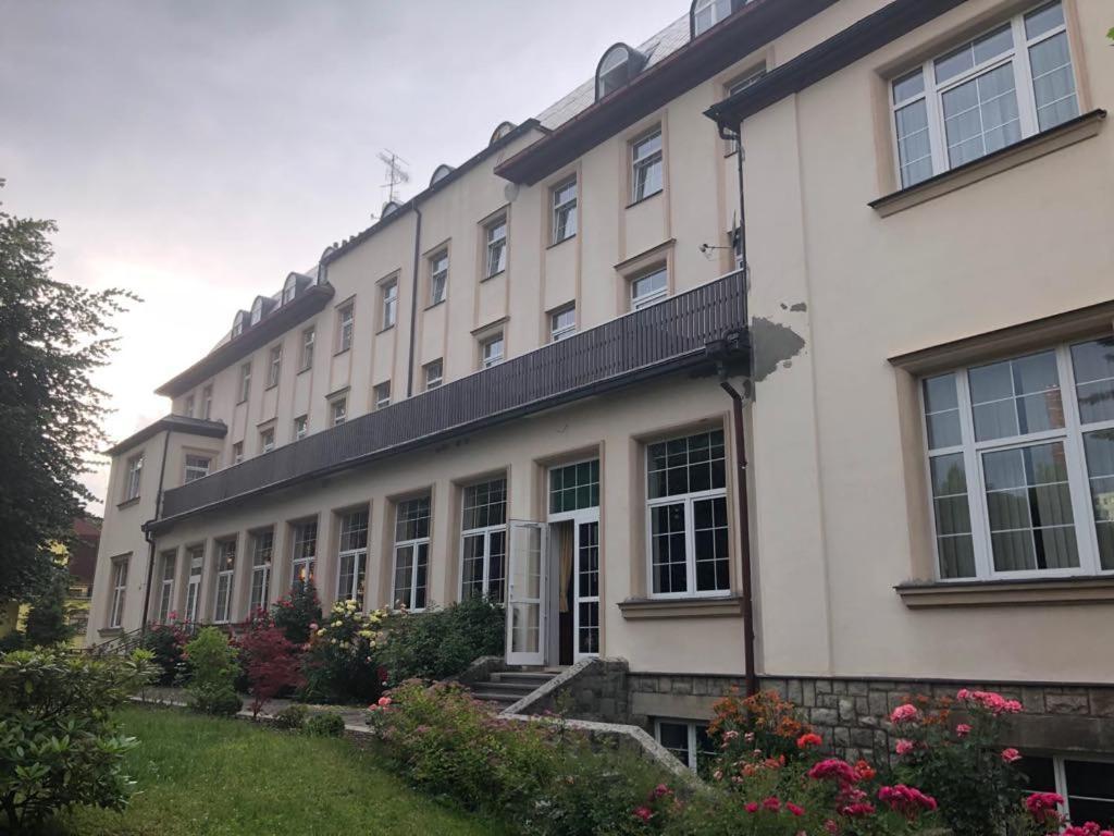 Grandhotel Novy Bor Nový Bor Exterior foto